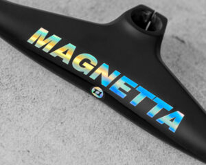 Manubrio flatbar integrado Magnetta Ghost en fibra de carbono
