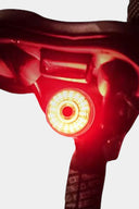 Luz Trasera para Bicicleta MTB y Ruta Inteligente con Sensor de Frenado y Alta Visibilidad Enlee